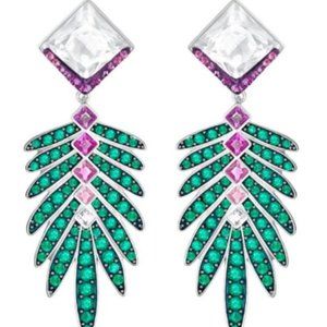 BRAND NWT Authentic Swarovski Gisele Earrings in Box